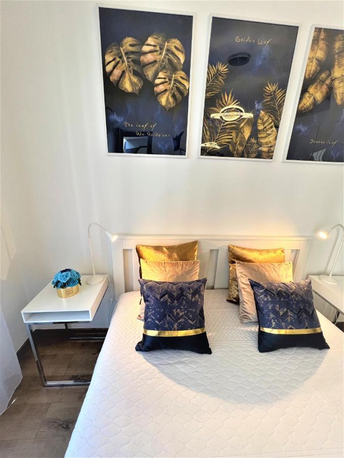 Luxe Central Studio With Pool, Parking & Ac 布达佩斯 外观 照片