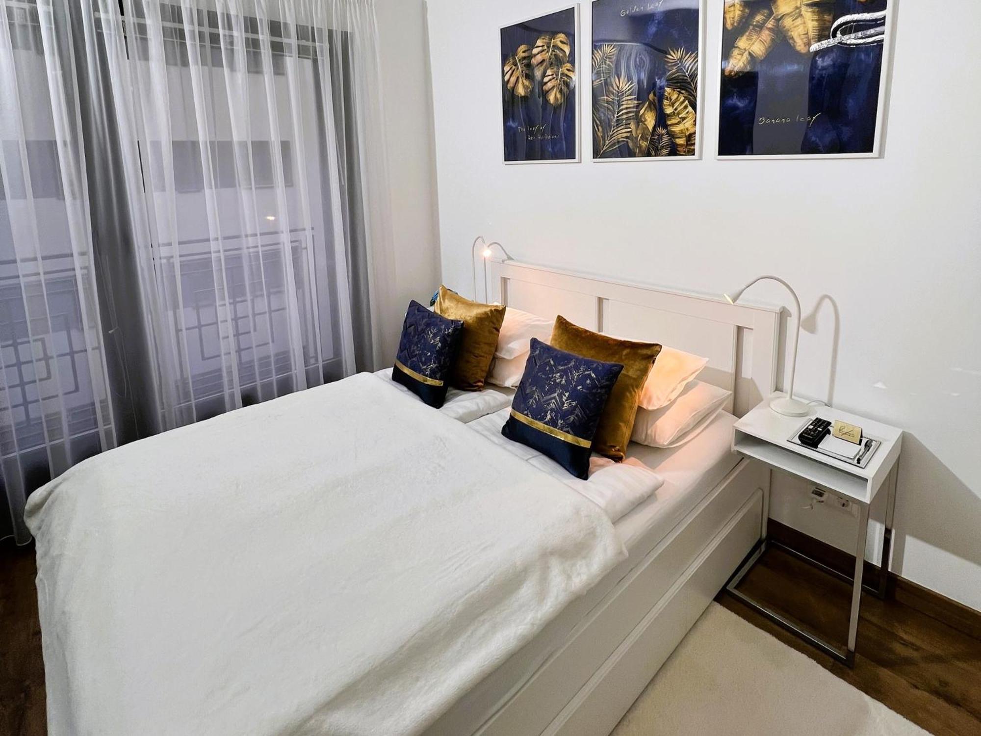 Luxe Central Studio With Pool, Parking & Ac 布达佩斯 外观 照片